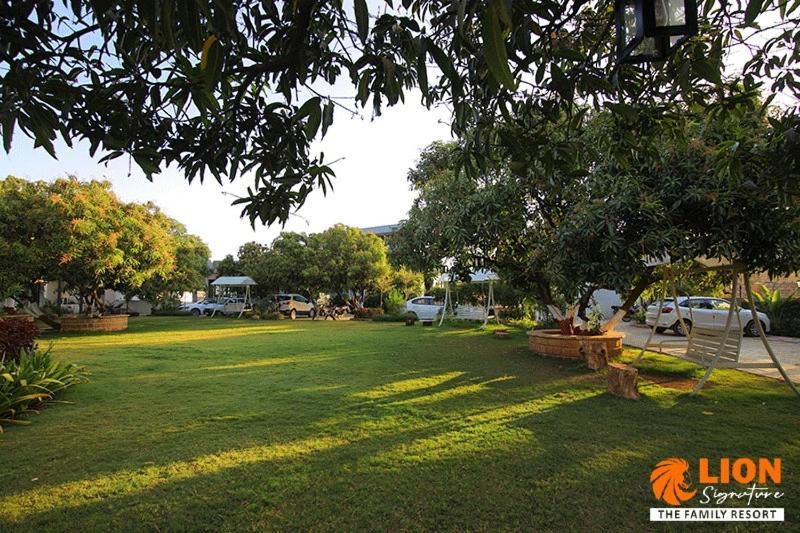 Lion Signature Family Resort Sasan Gir Exterior foto